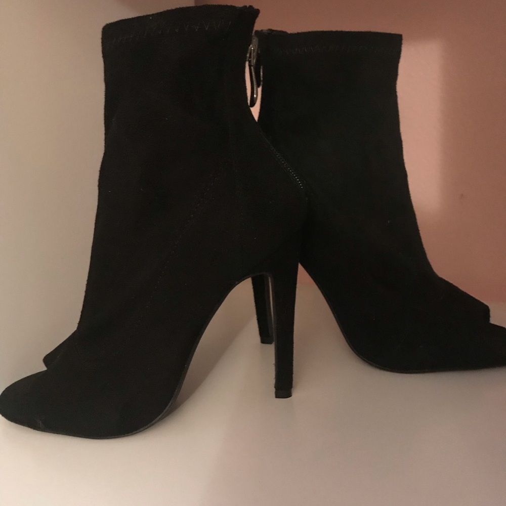 Booties😍♥️ - Picture 3 of 3
